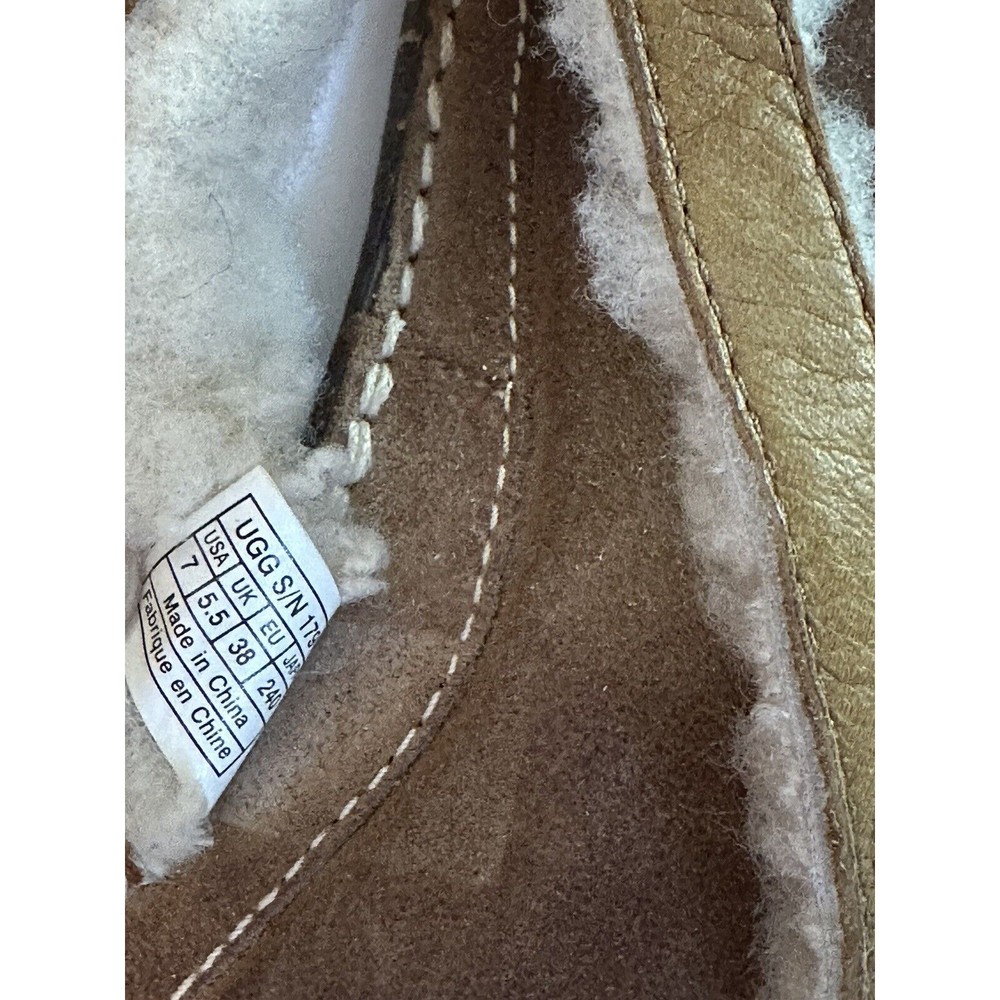 UGG Women's Tan Leather Shearling Fleece Lined Thong Sandal Rubber Sole Size 7 - Picture 10 of 10